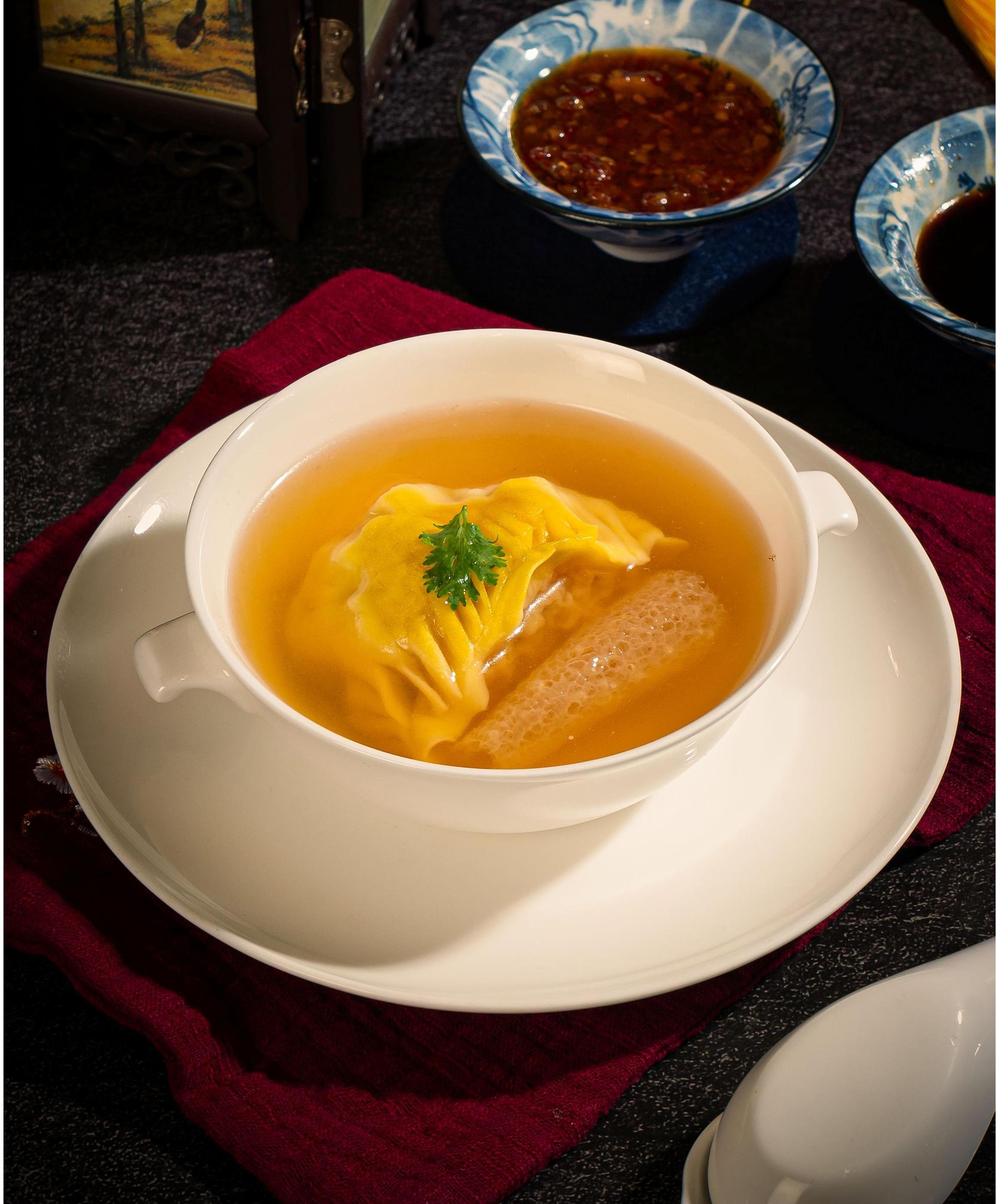 SÚP SÒ ĐIỆP HẢI SẢN BÁNH XẾP