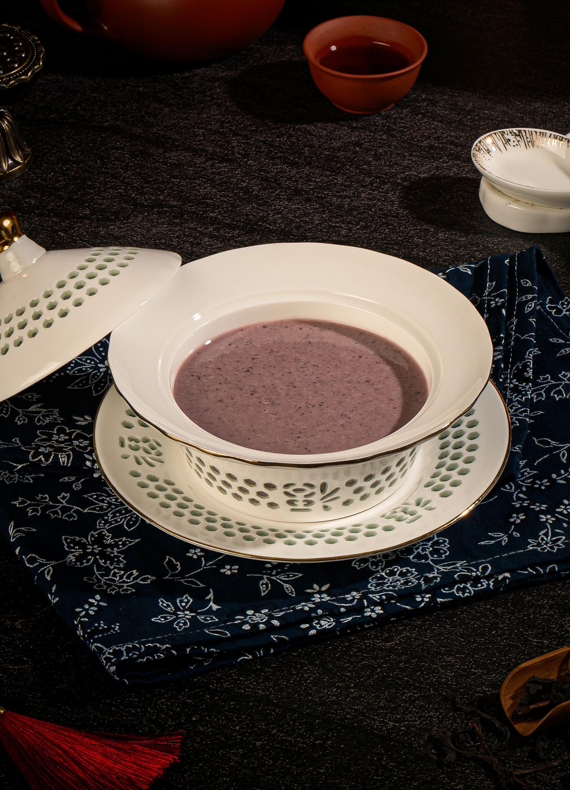 CHÈ NẾP THAN VỚI SỮA DỪA